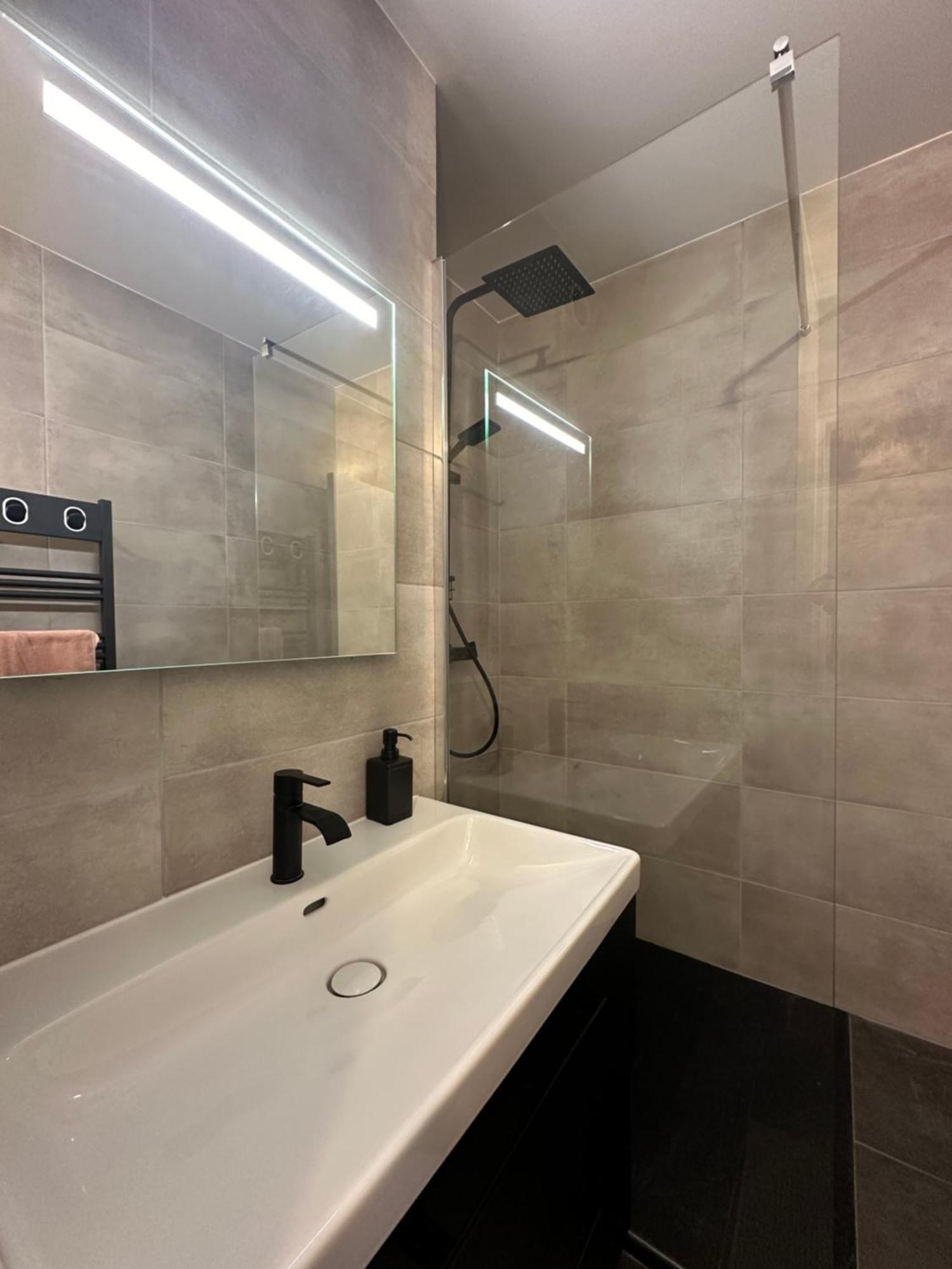Appartement Proche Paris-Aeroport Cdg-Gare-Disney Villiers-le-Bel Eksteriør billede